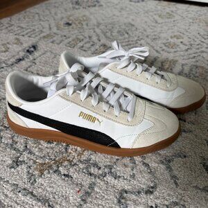 PUMA | NEW women's white / tan / black sneakers with gum sole | size 9